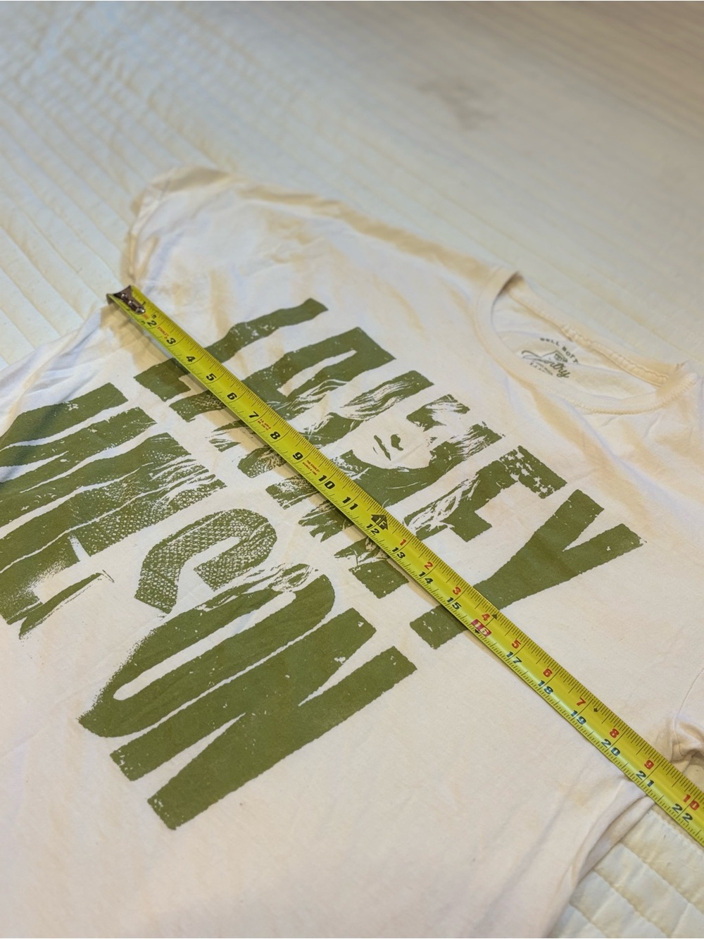 Lainey Wilson Bell Bottom Country Graphic Tee Concert Merch Off White Cream XL - Picture 3 of 6